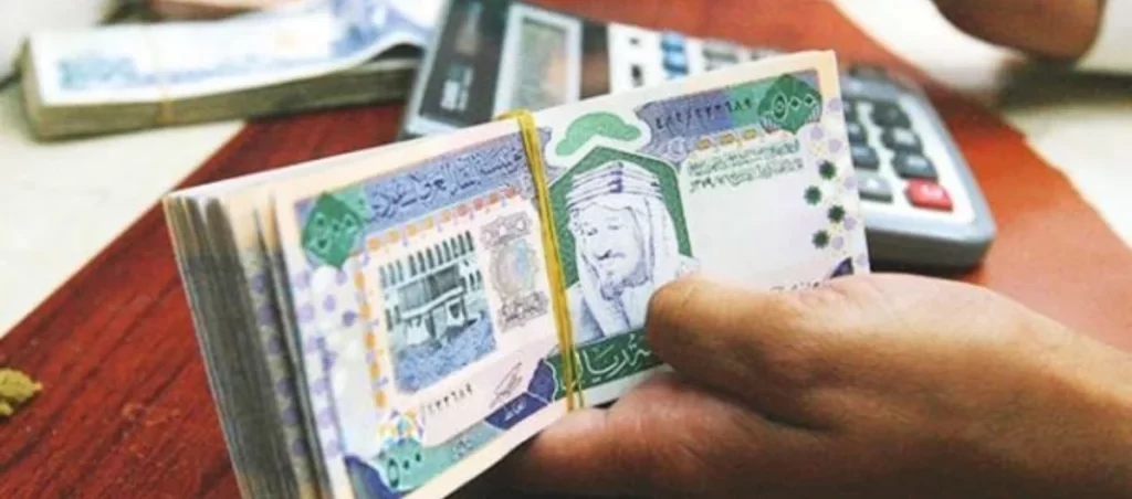 العلاوة التي يحصل عليها المعلم من المدارس بالمملكة؟ .. إليكم التفاصيل!!