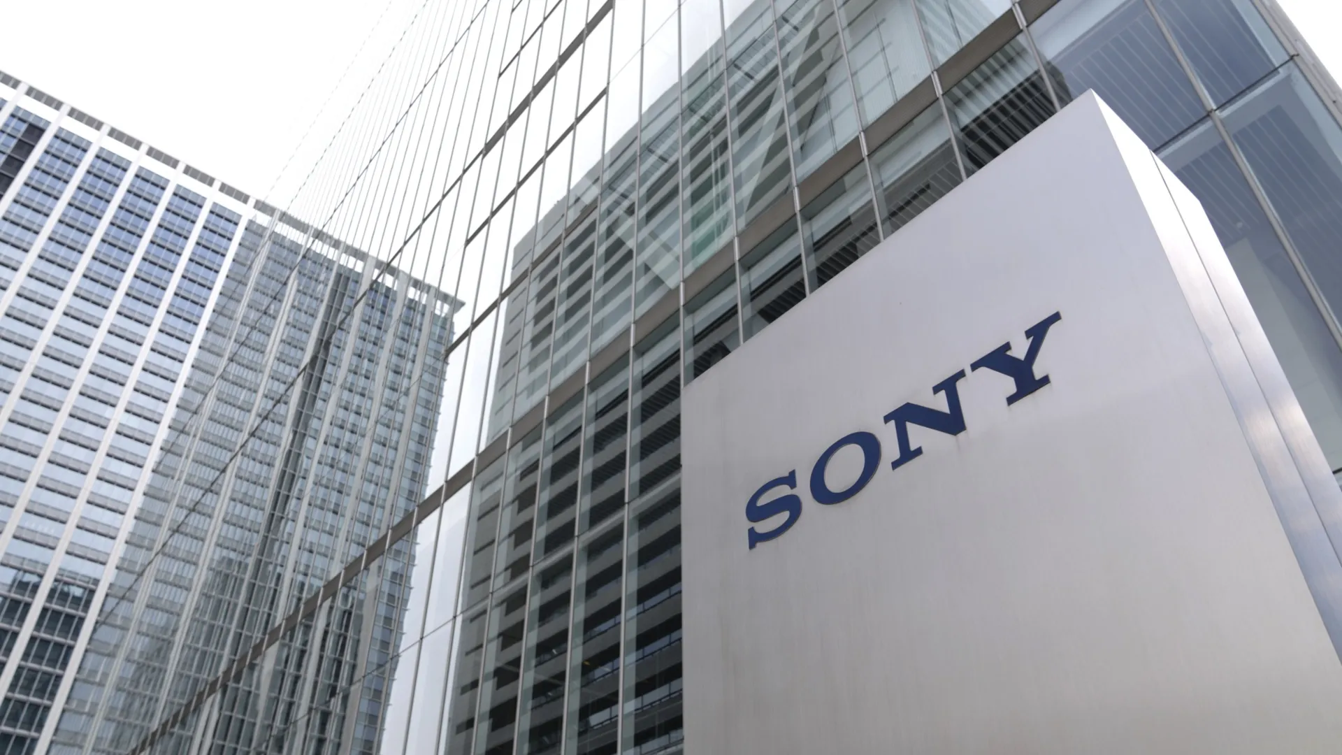 Sony تخطط لتسريح المزيد من العمال