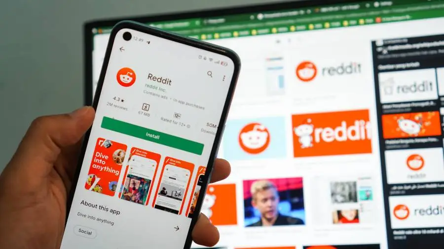 رواد منتدى Reddit