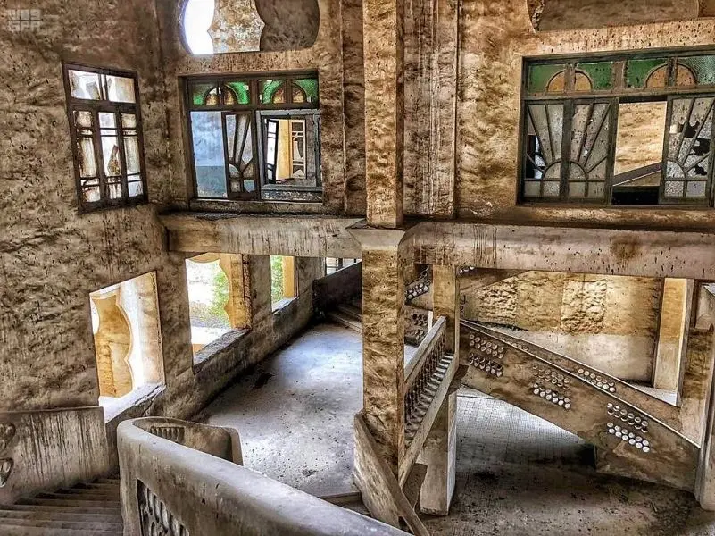 قصر خزام من الداخل