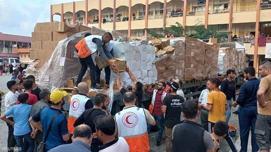 إسرائيل تبرأ نفسها وتتهم مصر بمنع دخول المساعدات لغزة