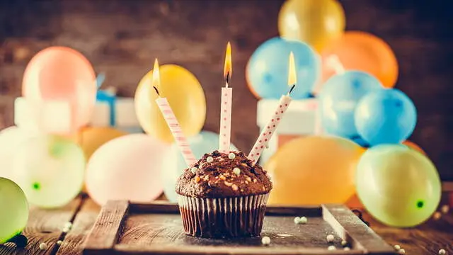 عبارات تهنئة عيد ميلاد صديقي