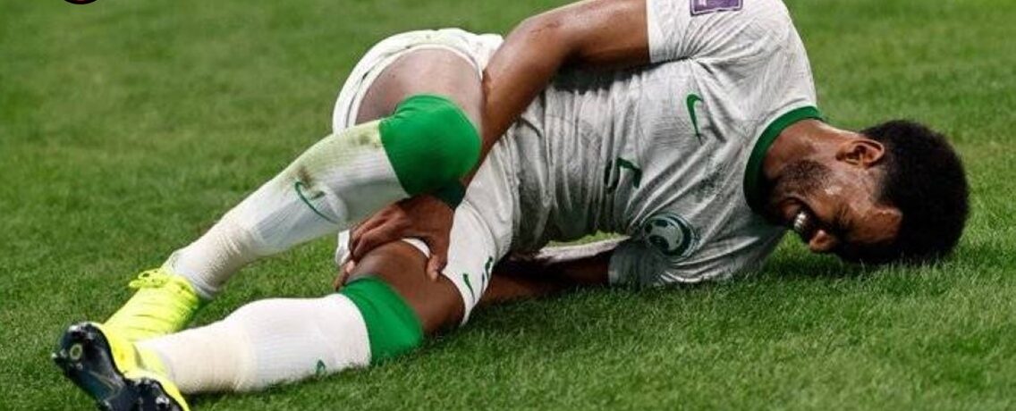 علي البليهي يتعرض لإصابة مفاجئة خلال تدريباته مع المنتخب
