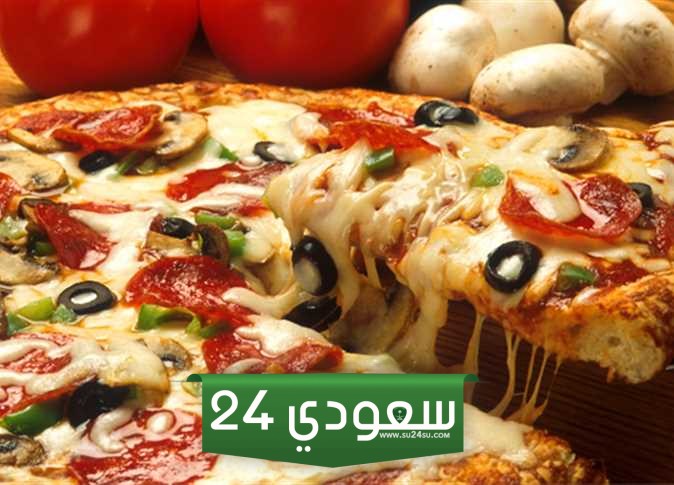 طريقة عمل البيتزا في البيت باحترافية وبأقل التكاليف