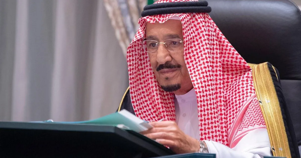سبب اعفاء وزير الحج السعودي من منصبه