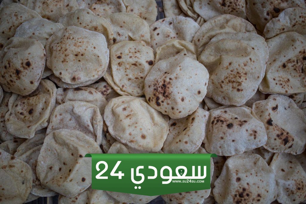 تراجع أسعار الدقيق لأول مرة وهذا موعد انخفاض سعر الخبز