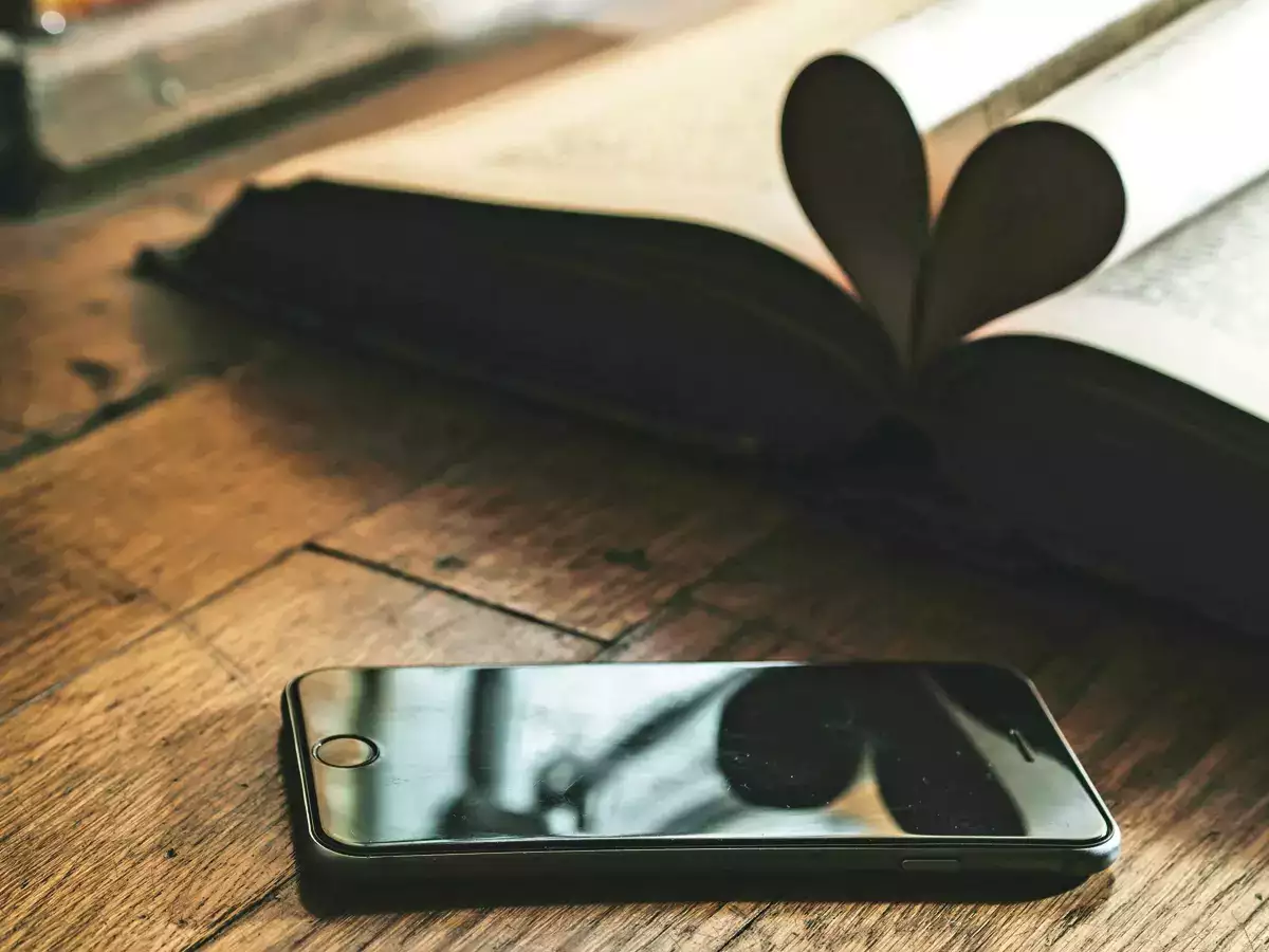 ملخصات الكتب العربية والأجنبية