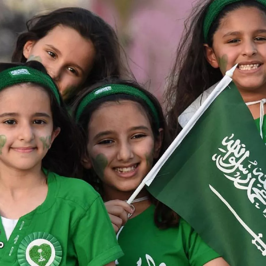 رسومات عن اليوم الوطني السعودي 92 للتلوين جاهزة للطباعة