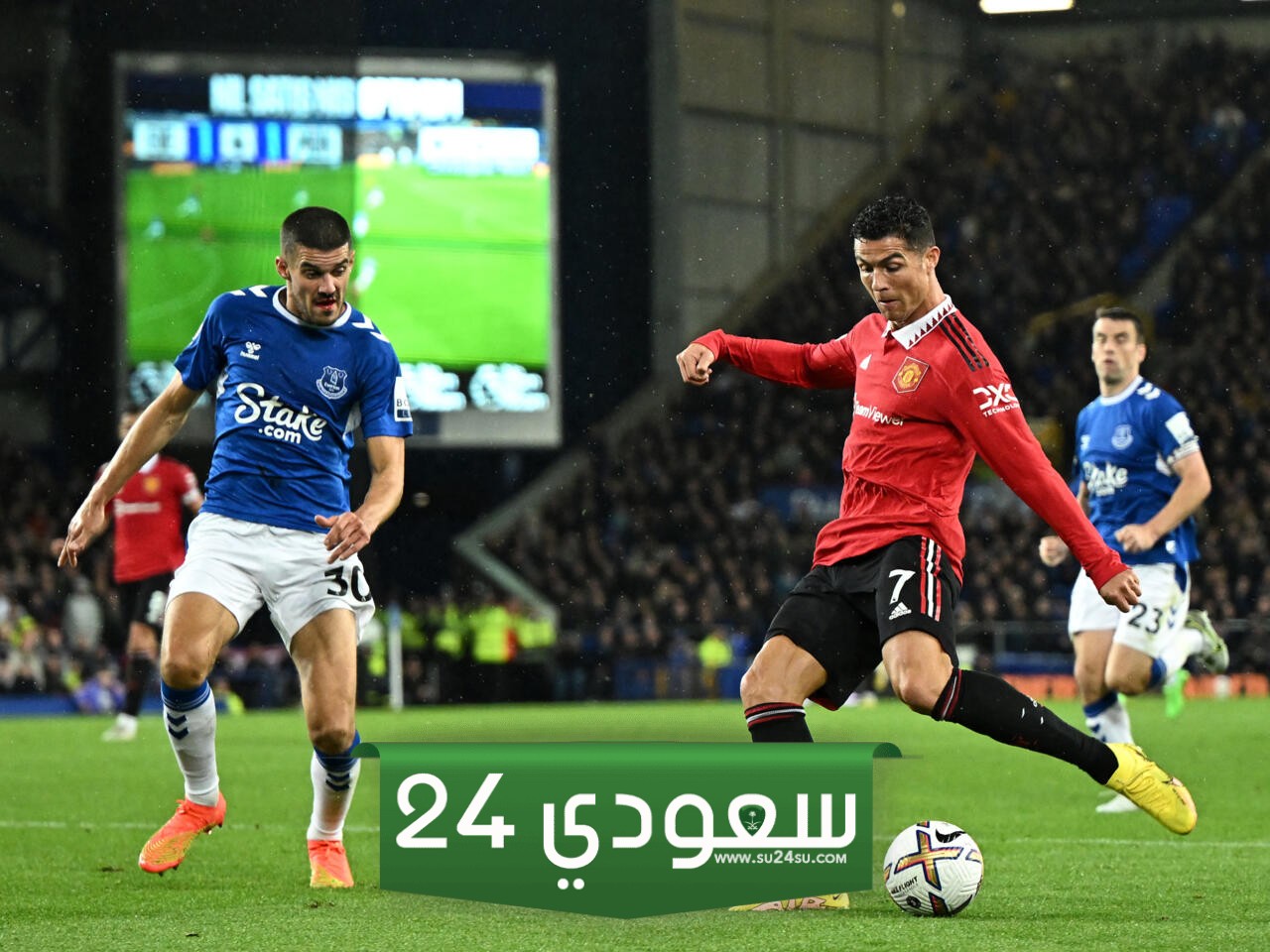 كريستيانو رونالدو يصل إلى 885 هدف