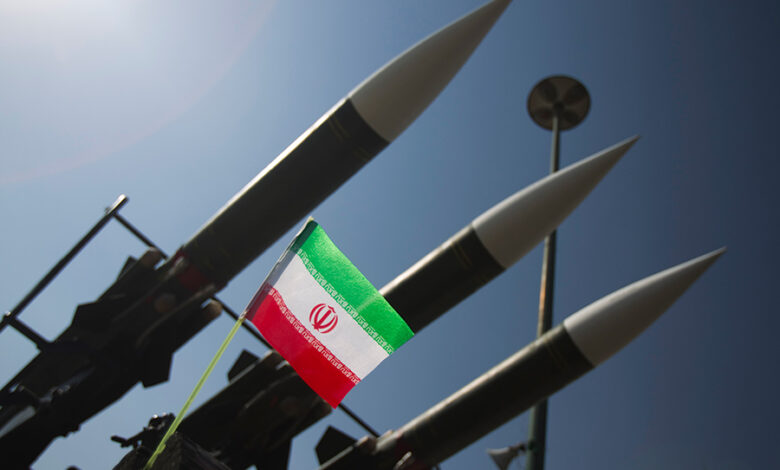 بدء إطلاق صواريخ باليستية من إيران تجاه إسرائيل