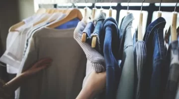 أهم 12 تفسير حلم سرقة الملابس والطعام في المنام