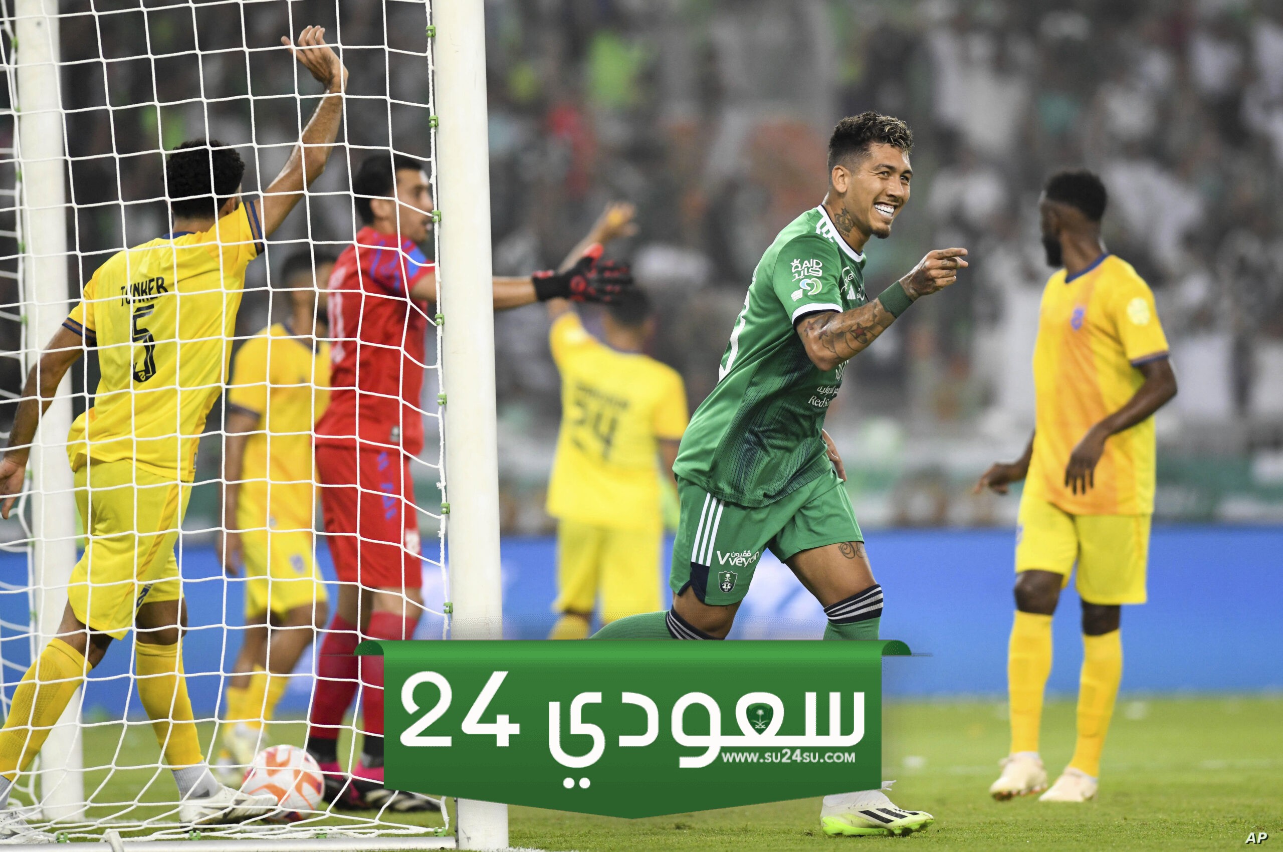 أين الهلال.. النوفل يعلق على فوز الأهلي بثلاثية وتألق فيرمينو