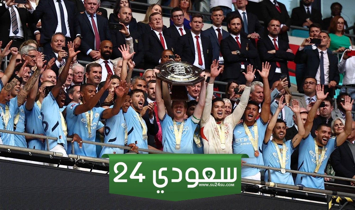 بضربات الترجيح.. مانشستر سيتي يتوج بدرع المجتمع
